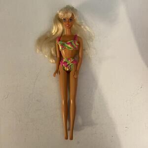 EUC‎ Vintage 1990 Hawaiian Fun Barbie